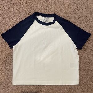 H&M DIVIDED (Junior) Basic CrewNeck Crop Top Tee